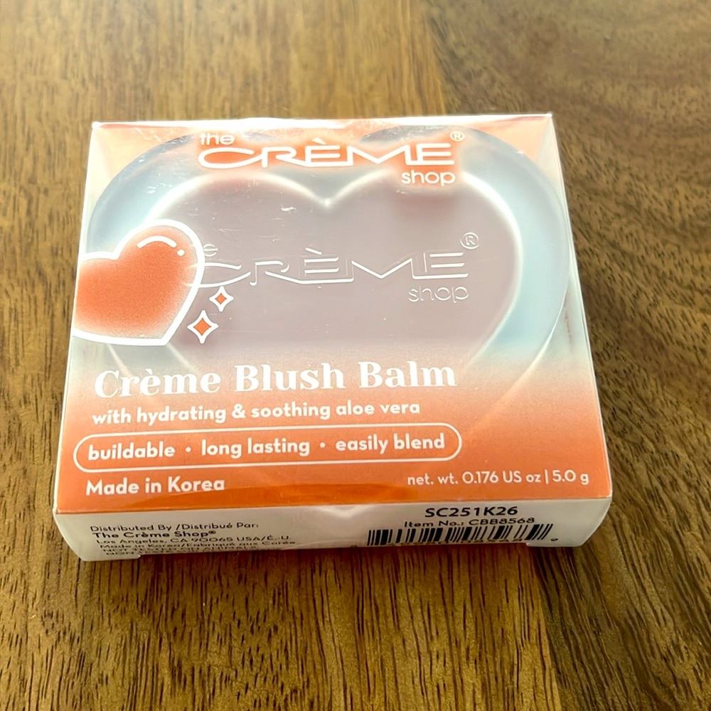 The creme blush balm in shade Teddy Bear. NWT/NIB